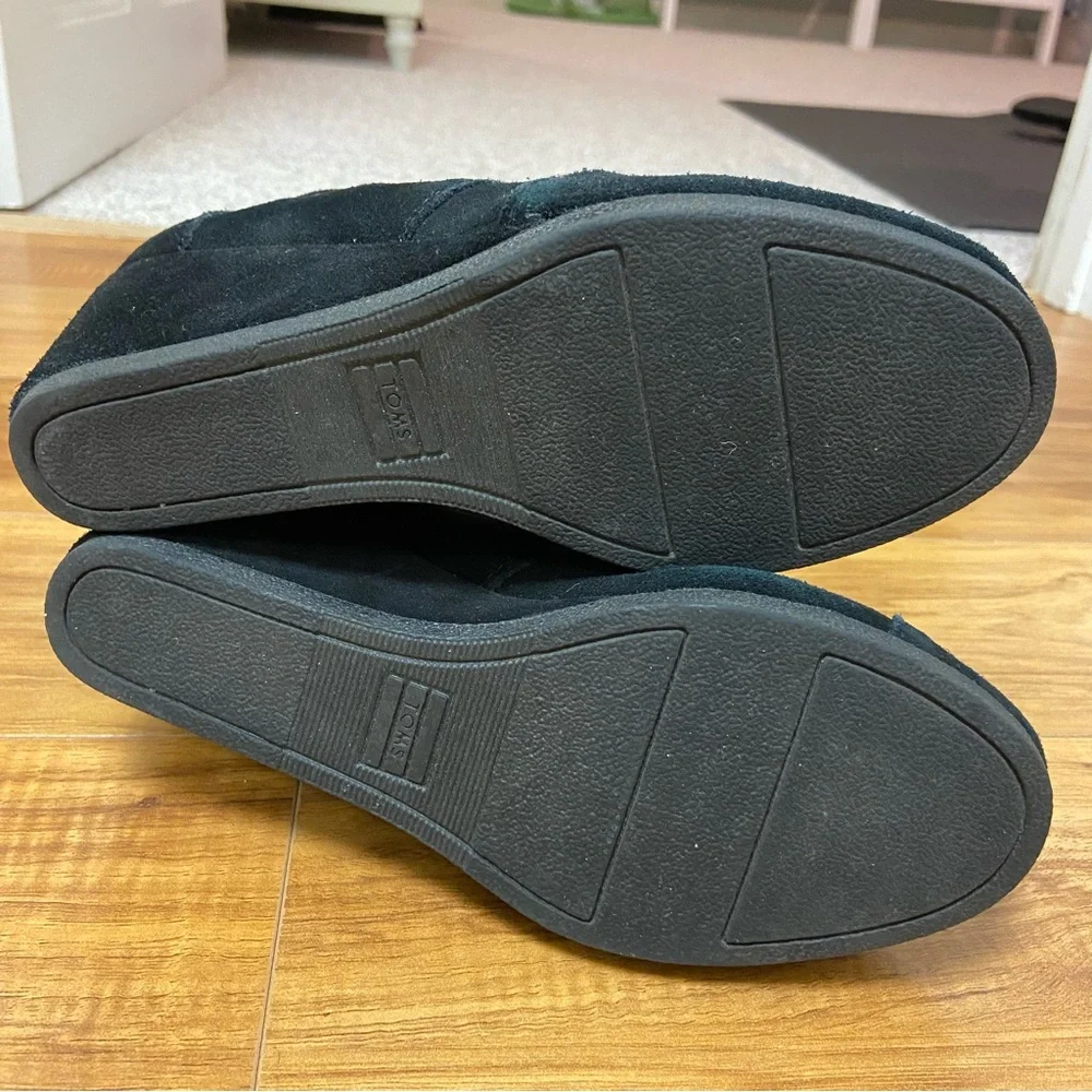 TOMS Suede Booties